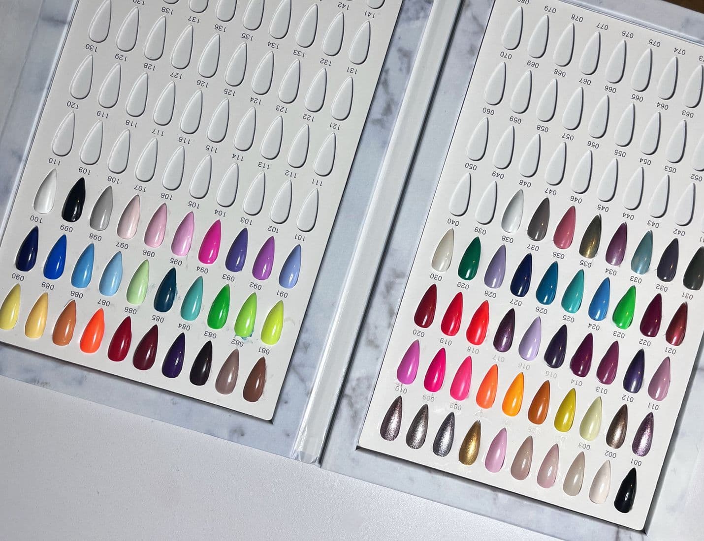 Feli'Nails — poste de travail